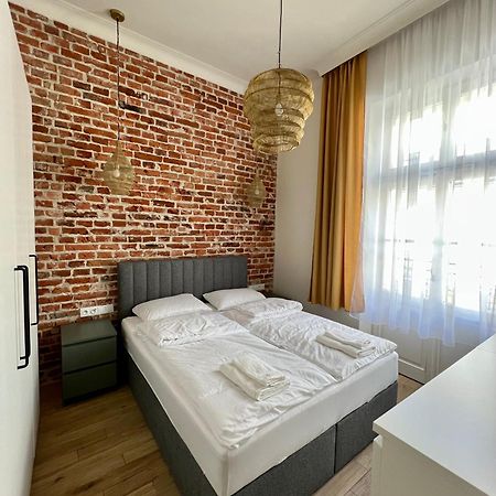 Sebastiana Street Luxury Apartment คราคูฟ ภายนอก รูปภาพ