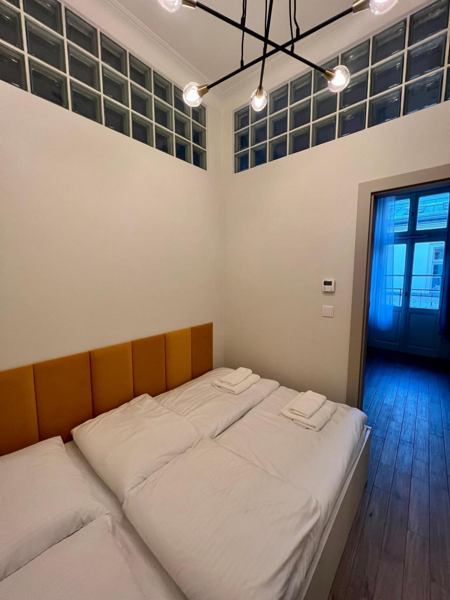 Sebastiana Street Luxury Apartment คราคูฟ ภายนอก รูปภาพ