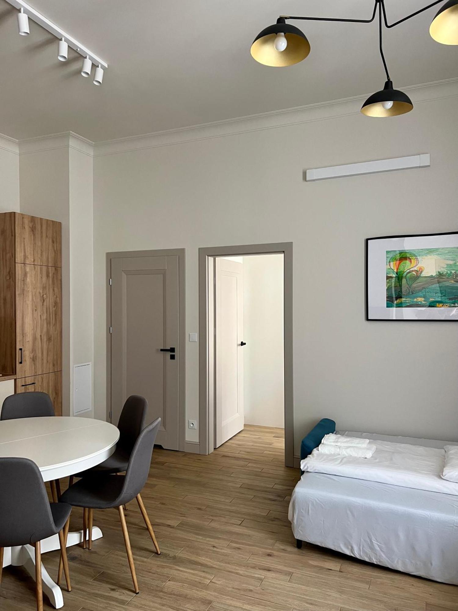 Sebastiana Street Luxury Apartment คราคูฟ ภายนอก รูปภาพ